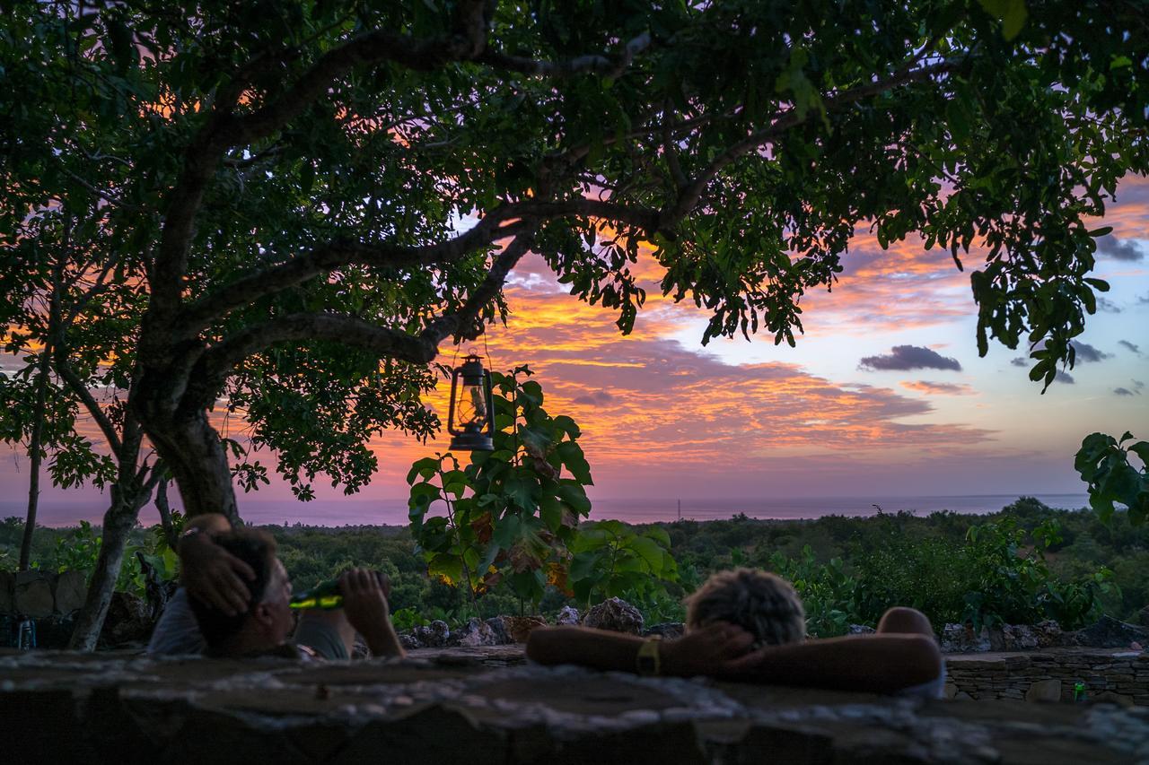 Utopia Rote Lodge Nembrala Bagian luar foto