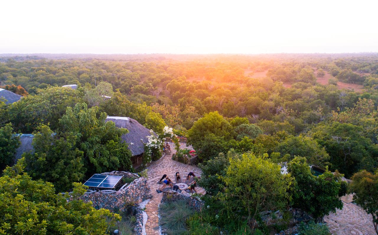 Utopia Rote Lodge Nembrala Bagian luar foto