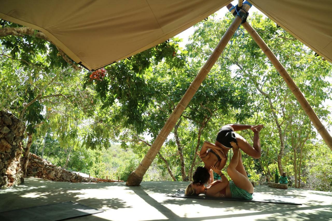 Utopia Rote Lodge Nembrala Bagian luar foto