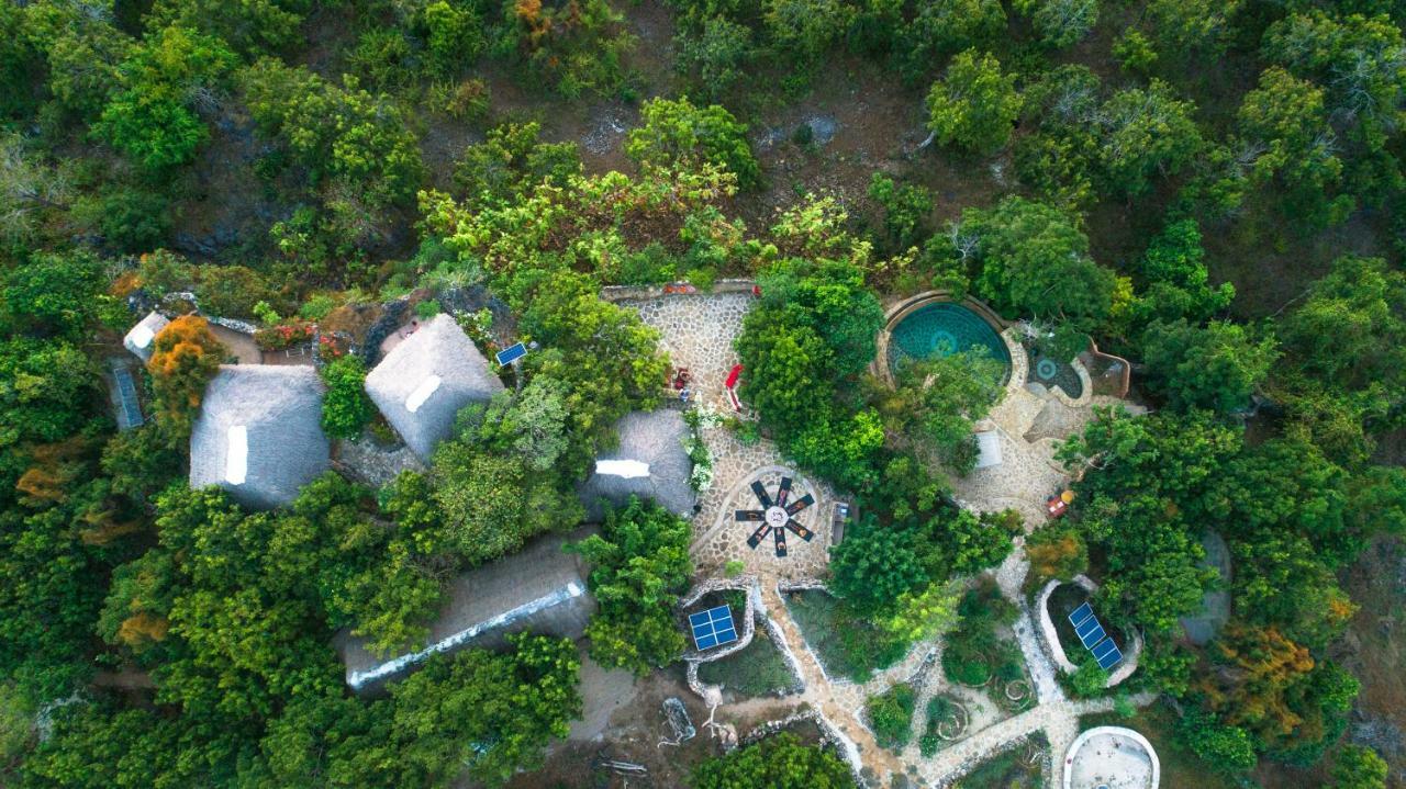 Utopia Rote Lodge Nembrala Bagian luar foto